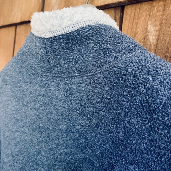 Disneyland Embroidered Winnie the Pooh  Fleece on Faux Fur Jacket size M - Picture 12 of 13